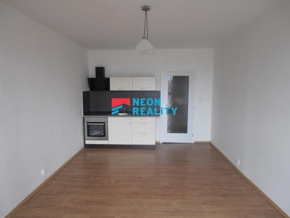 Pronájem bytu 1+kk 32 m2