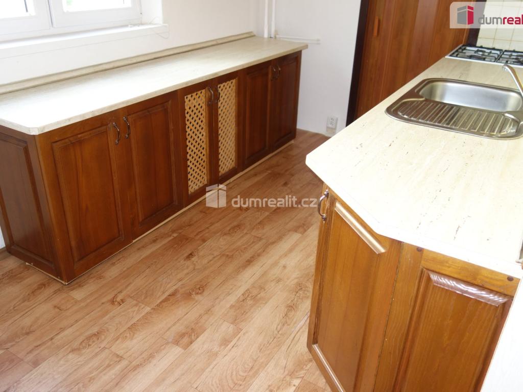 Prodej bytu 3+1 74 m2, Rousínov – náhled fotky 8