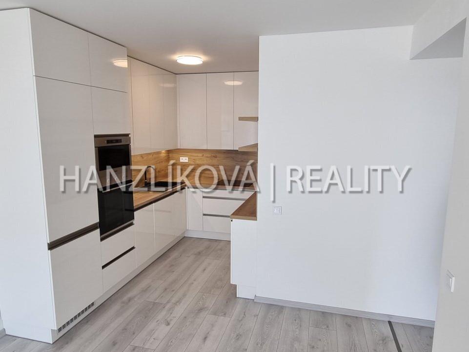 Pronájem bytu 2+kk 52 m2
