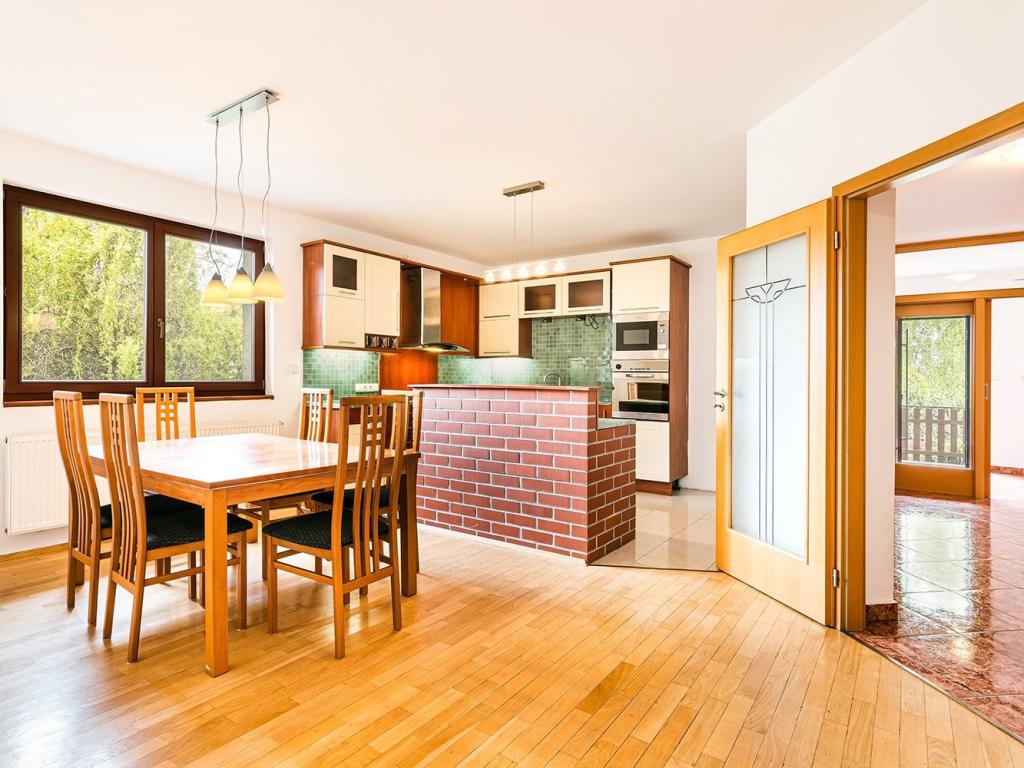 Prodej domu 400 m2, Ohrobec – náhled fotky 14