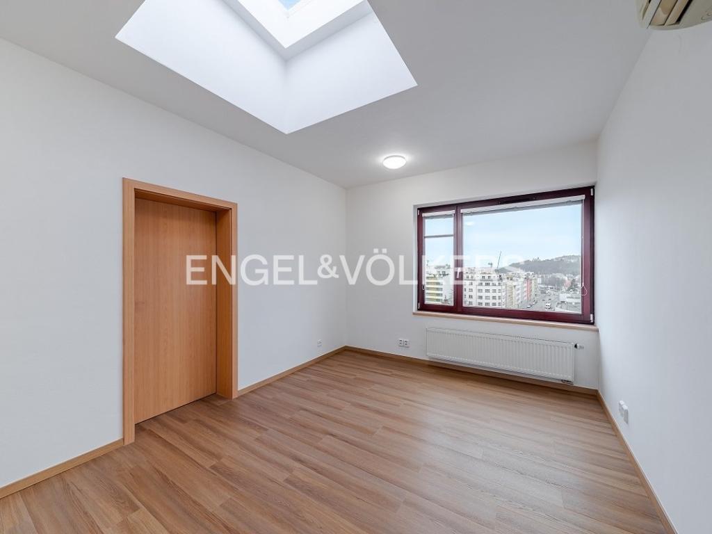 Pronájem bytu 4+1 80 m2