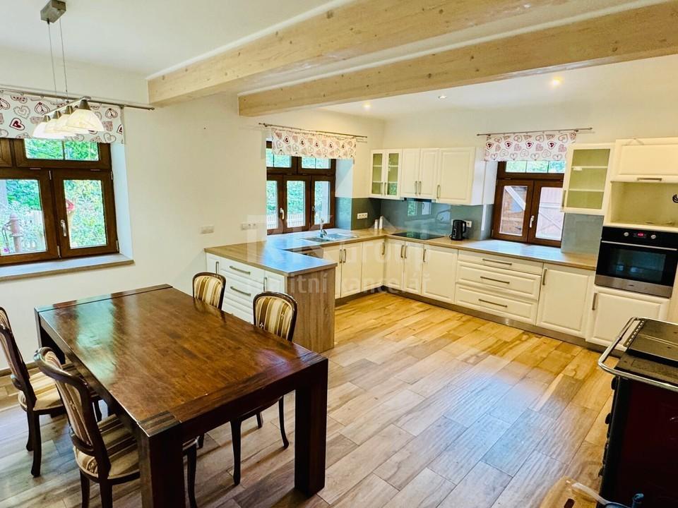 Pronájem domu 200 m2
