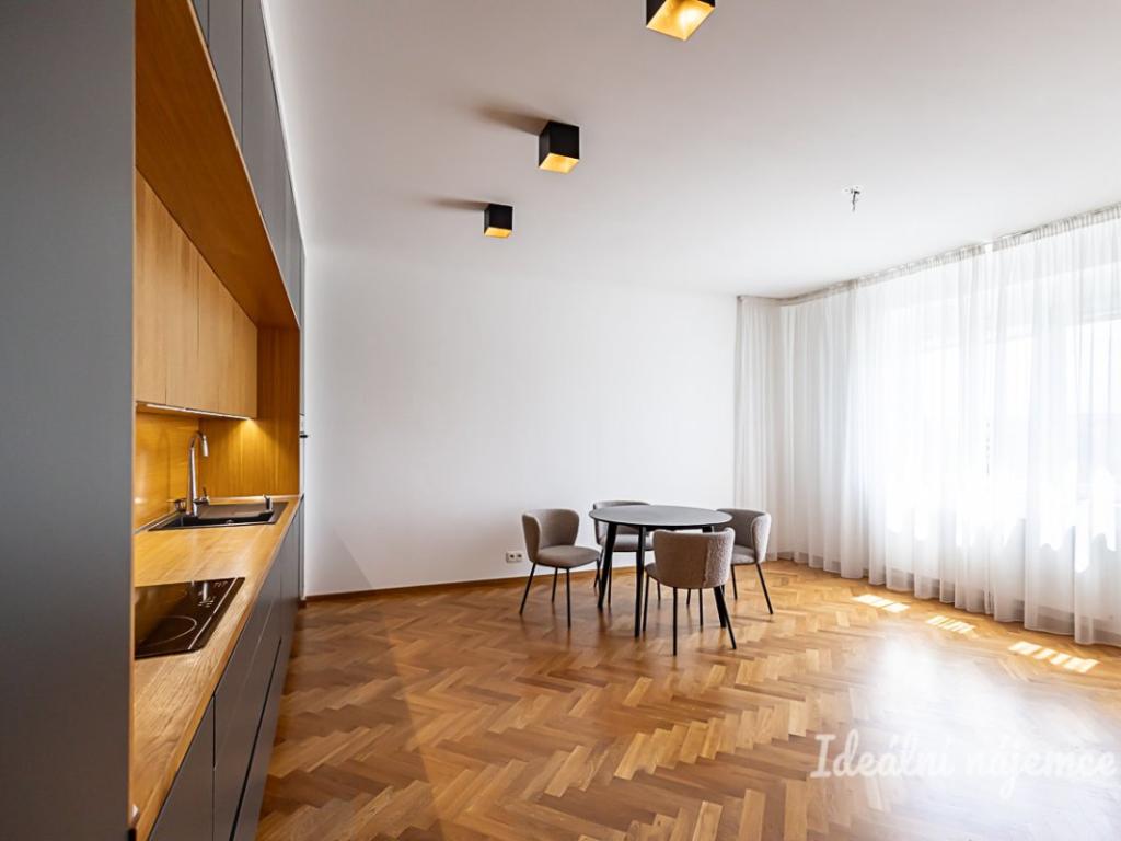 Pronájem bytu 2+kk 58 m2