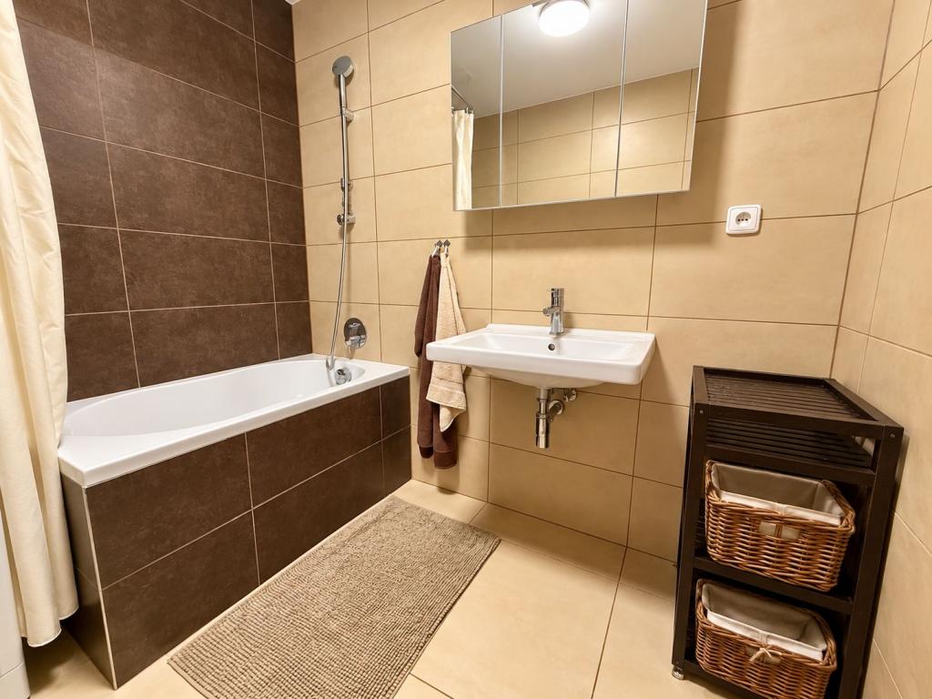 Pronájem bytu 2+kk 56 m2, Praha – náhled fotky 10