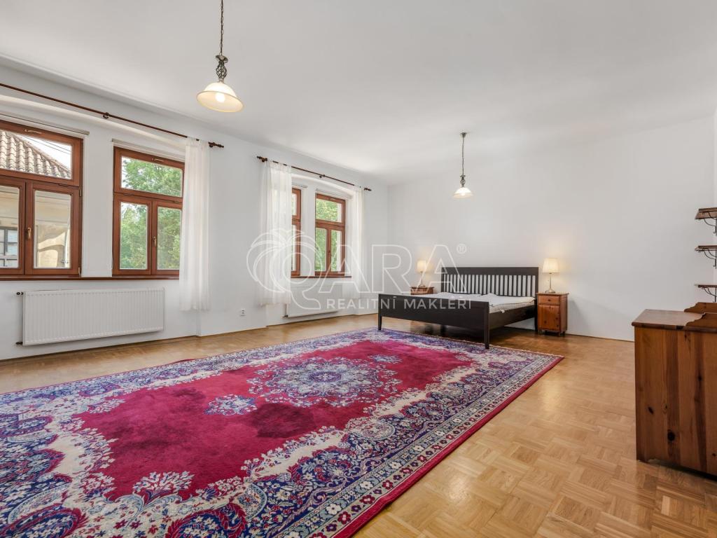 Pronájem bytu 4+kk 161 m2