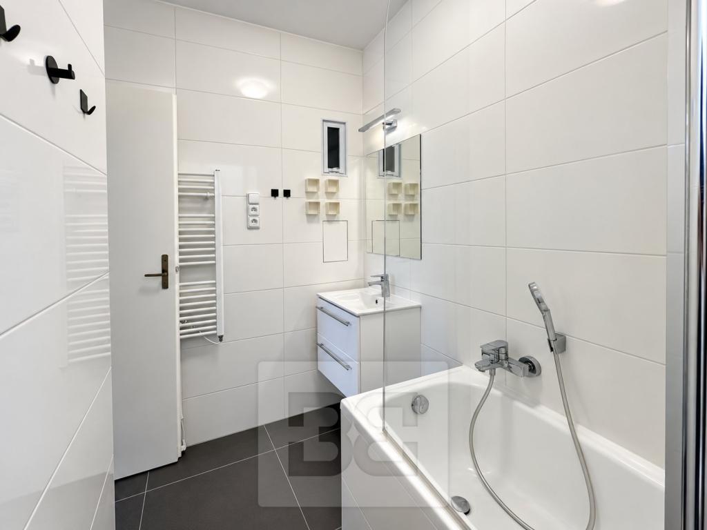 Pronájem bytu 1+kk 27 m2