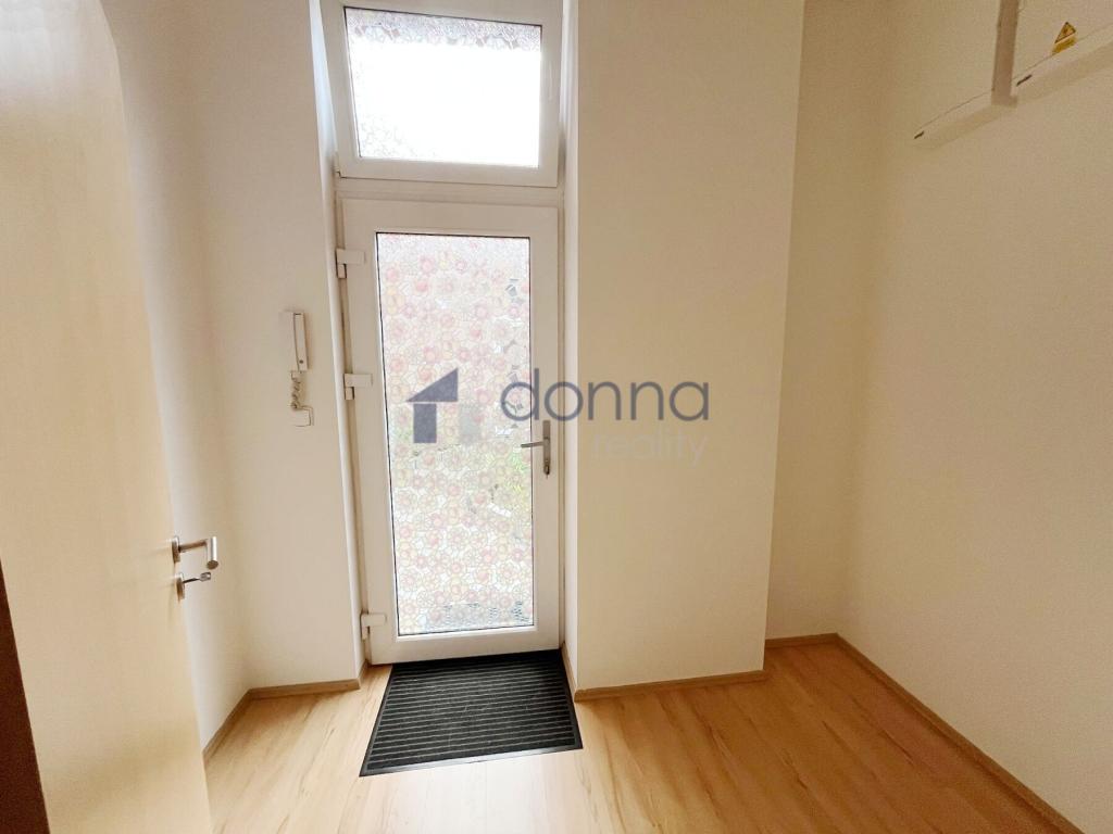 Pronájem bytu 2+kk 55 m2, Praha – náhled fotky 11
