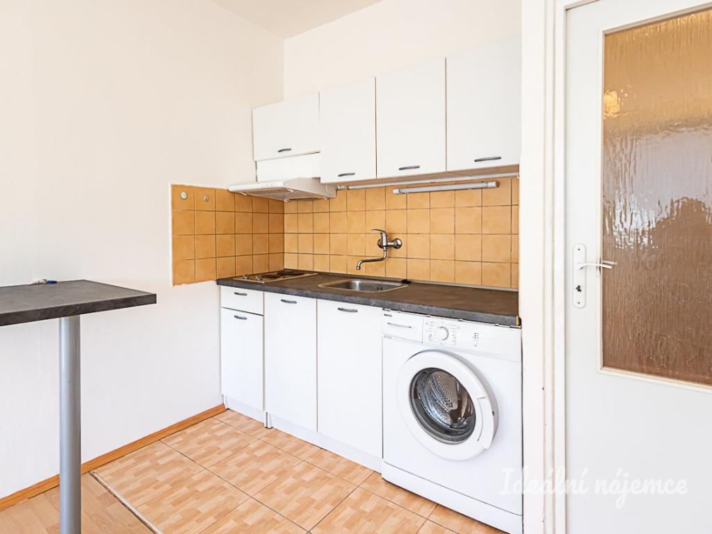 Pronájem bytu 1+kk 33 m2