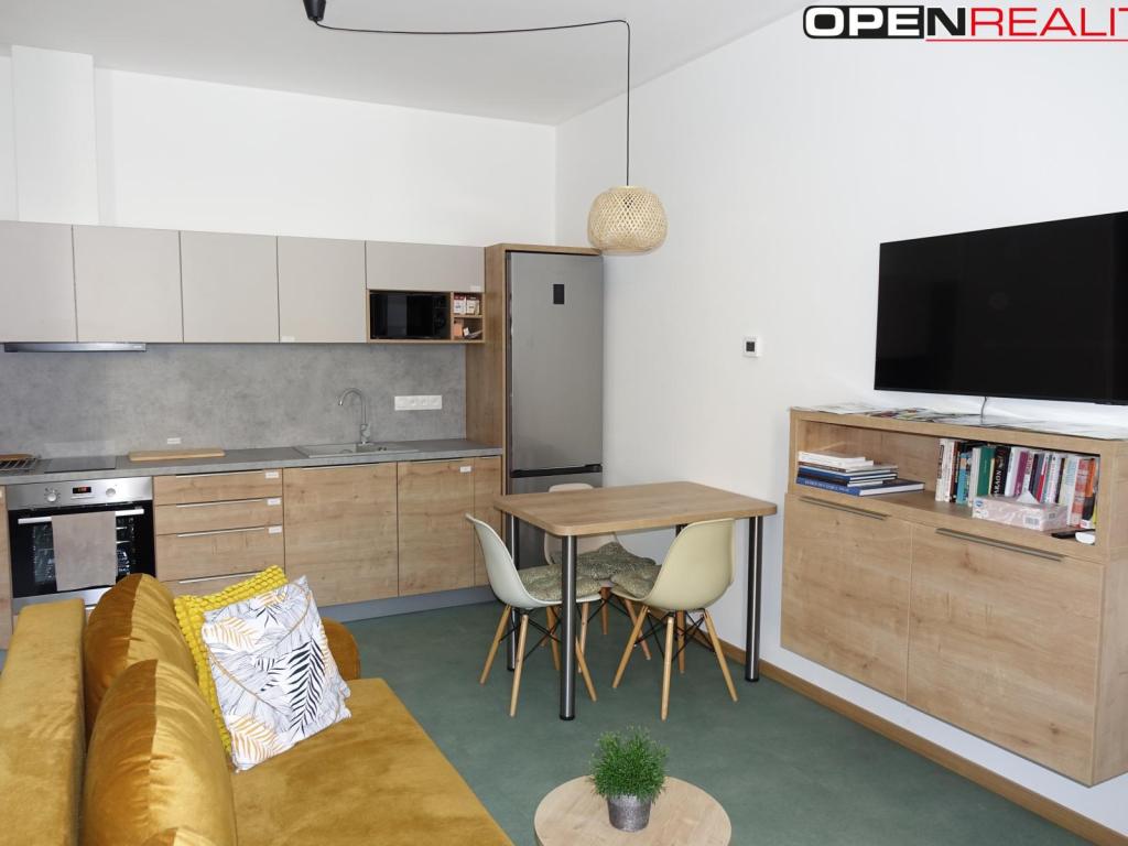 Pronájem bytu 2+kk 40 m2