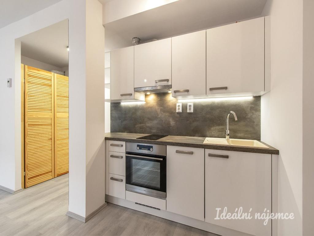 Pronájem bytu 2+kk 45 m2