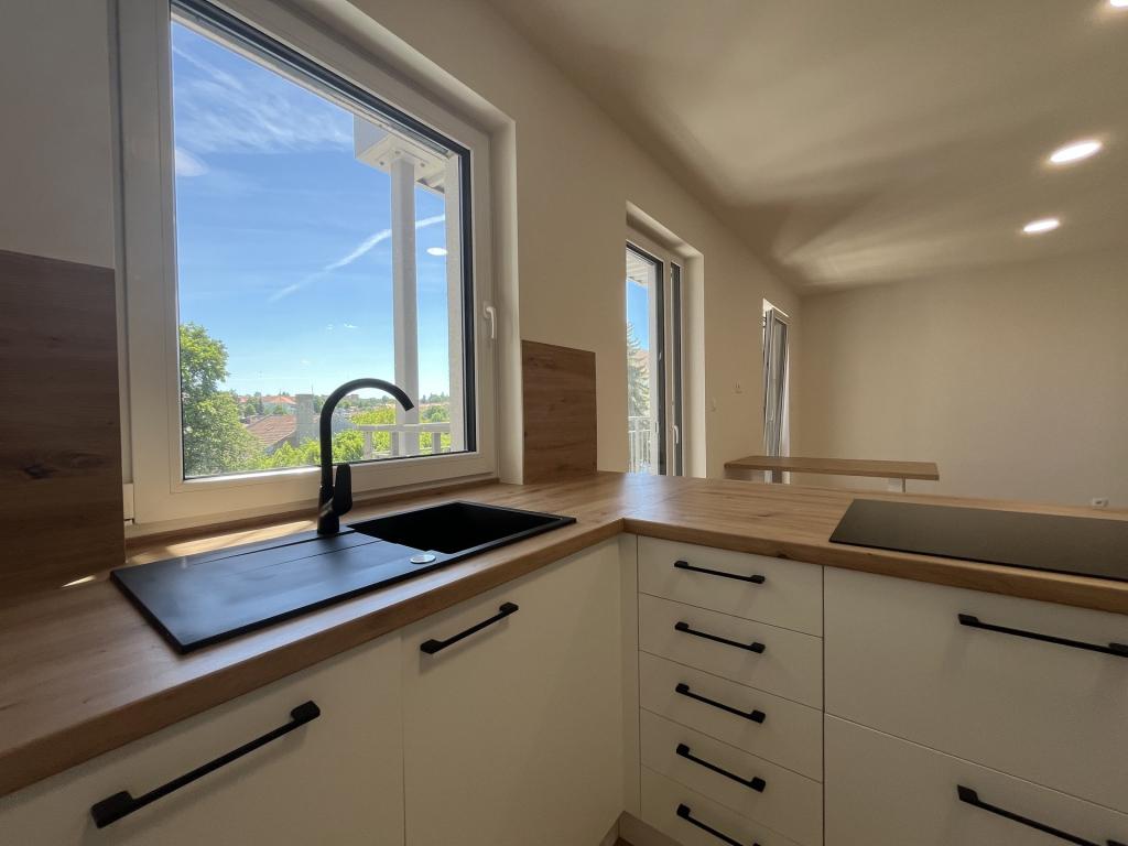 Pronájem bytu 2+kk 64 m2