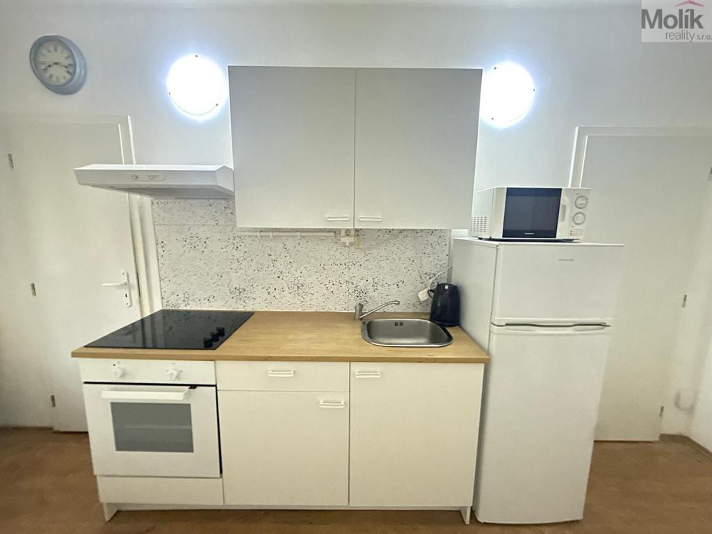Pronájem bytu 1+kk 22 m2