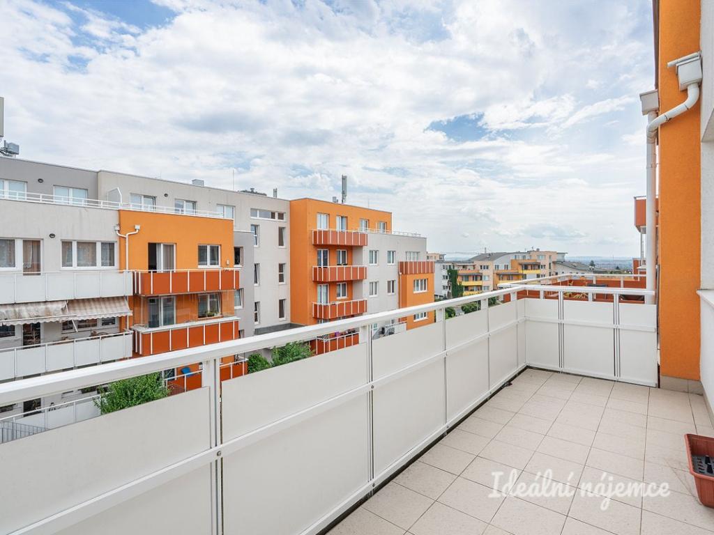 Pronájem bytu 1+kk 32 m2