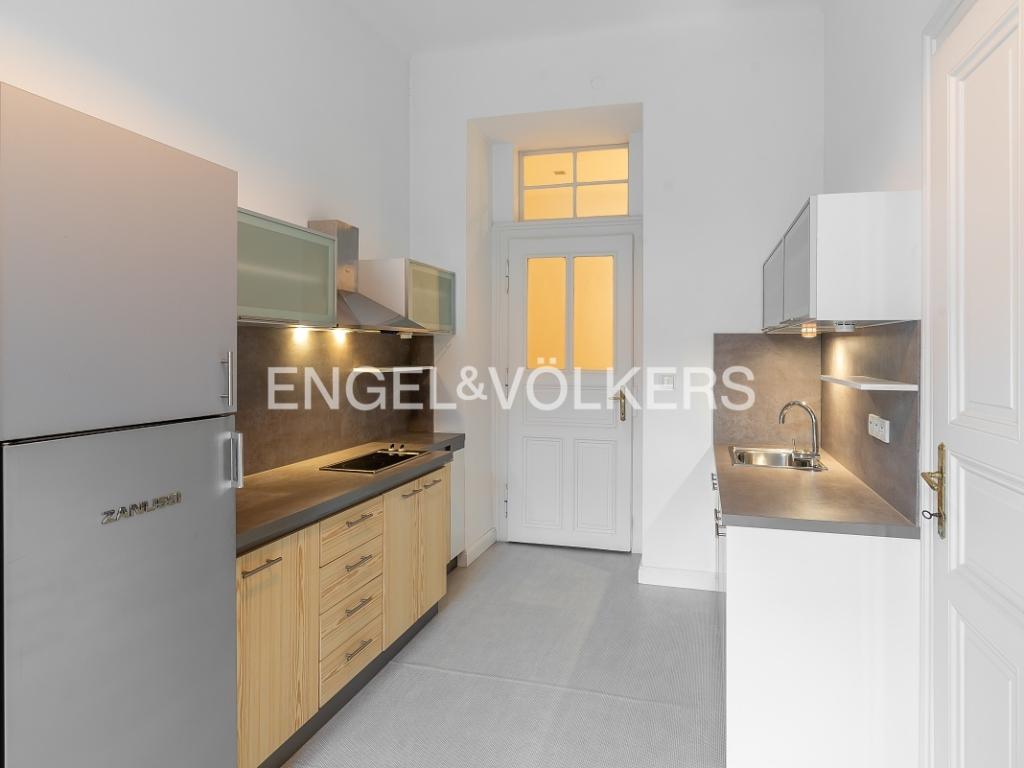 Pronájem bytu 1+1 35 m2