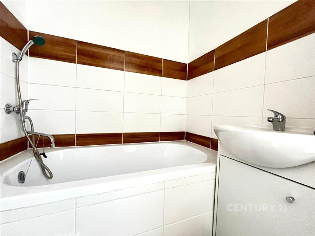 Pronájem bytu 1+1 35 m2, Jirkov – náhled fotky 7