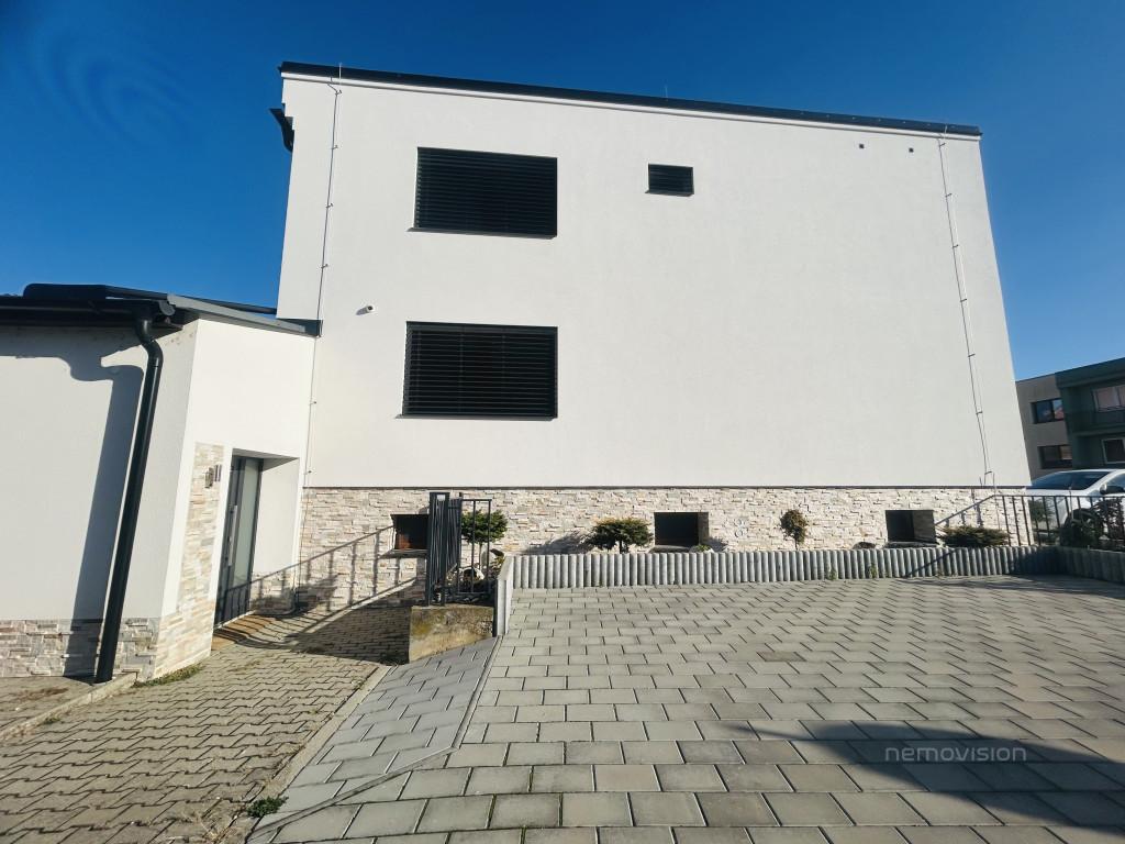 Pronájem bytu 2+kk 55 m2