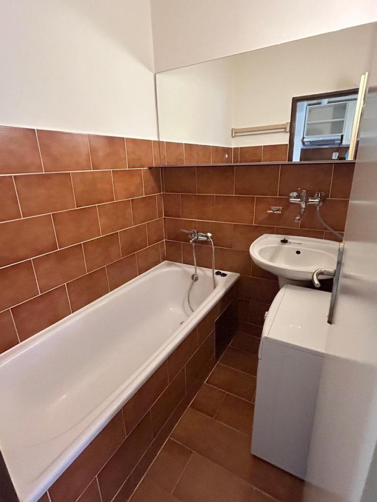 Pronájem bytu 1+kk 30 m2