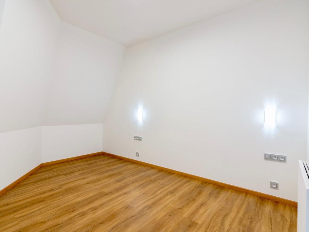 Pronájem bytu 1+kk 37 m2