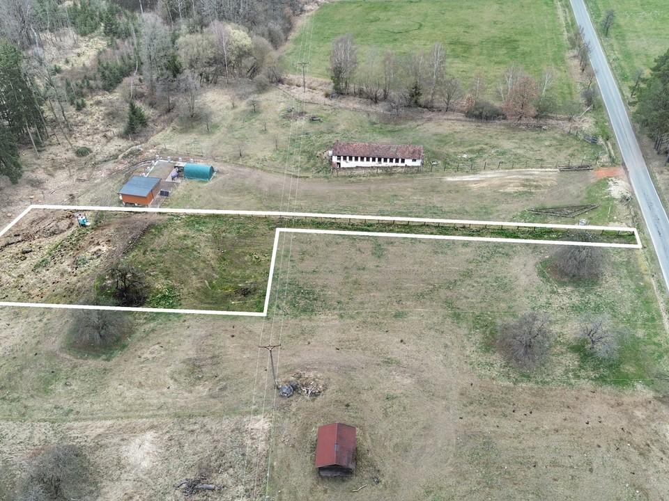 Prodej pozemku 2036 m2