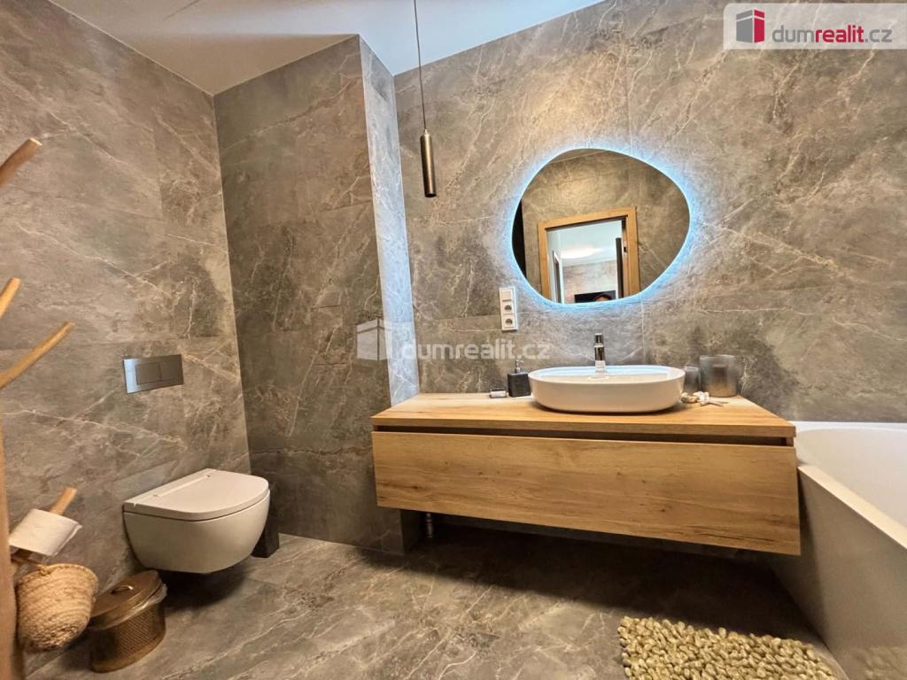 Pronájem bytu 2+kk 90 m2