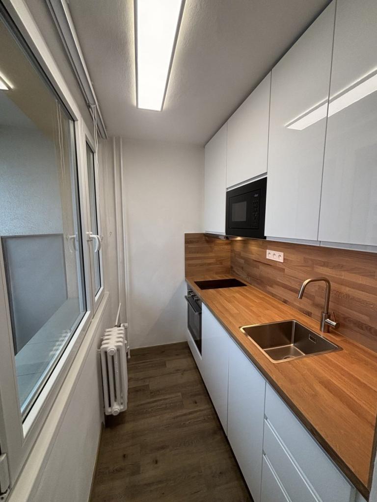 Pronájem bytu 1+kk 31 m2