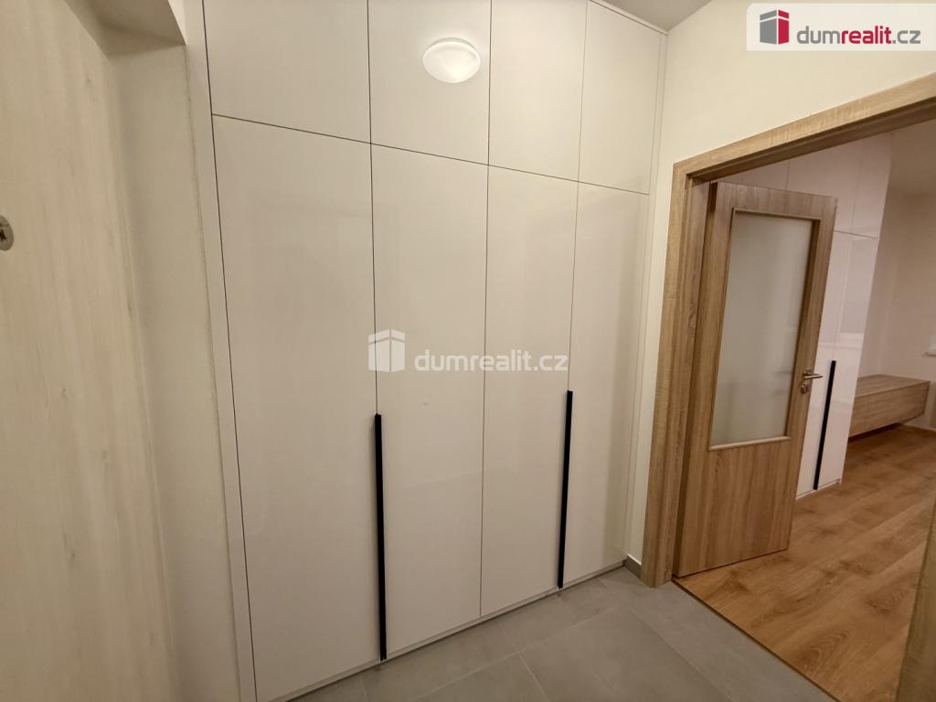 Pronájem bytu 1+kk 30 m2