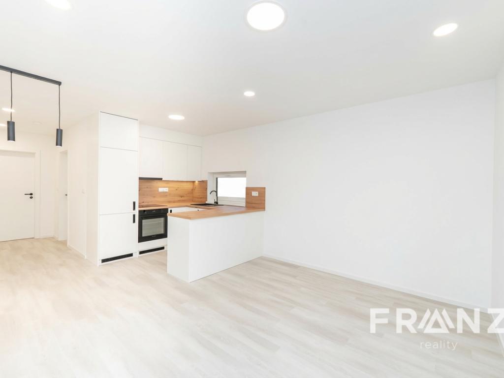 Pronájem bytu 2+kk 43 m2