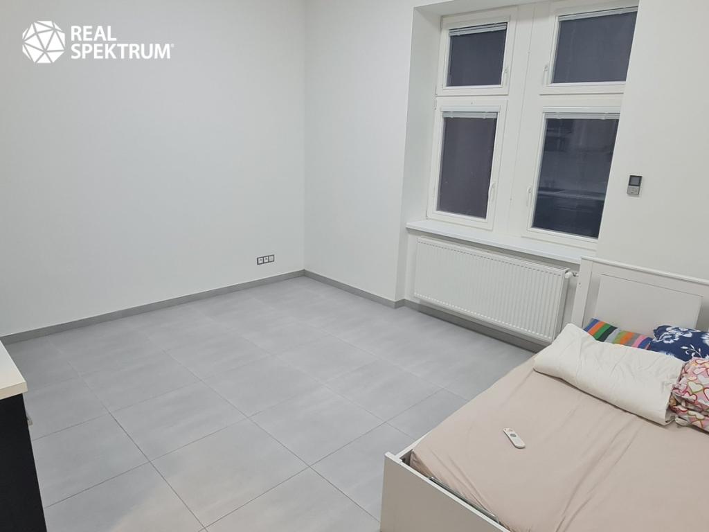 Pronájem bytu 1+kk 28 m2