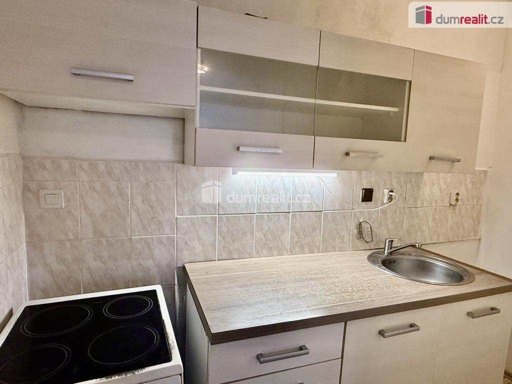 Pronájem bytu 1+kk 37 m2