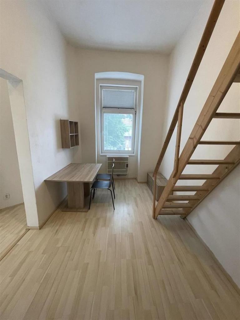 Pronájem bytu 1+kk 23 m2