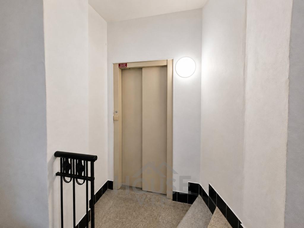 Prodej bytu 3+1 80 m2, Praha – náhled fotky 27