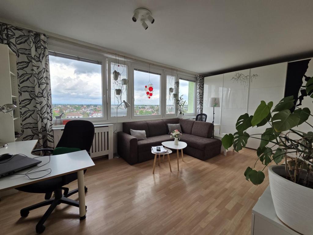 Prodej bytu 3+1 72 m² – pohled 3
