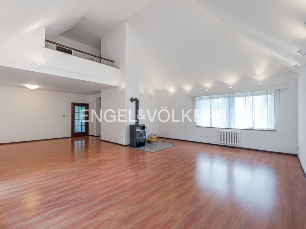 Pronájem domu 417 m2, Praha – náhled fotky 6