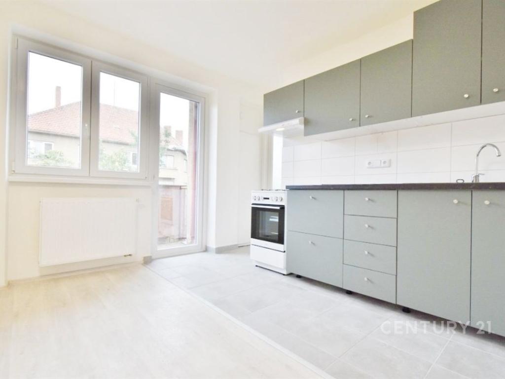Pronájem bytu 2+1 57 m2