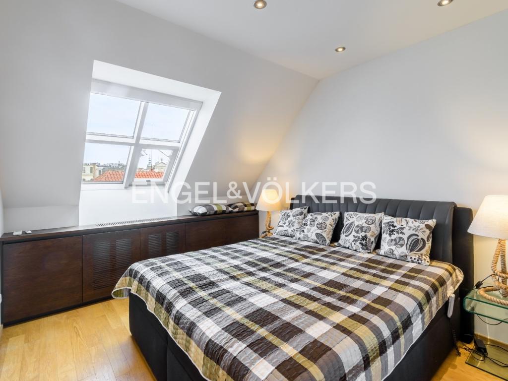 Pronájem bytu 4+kk 140 m2