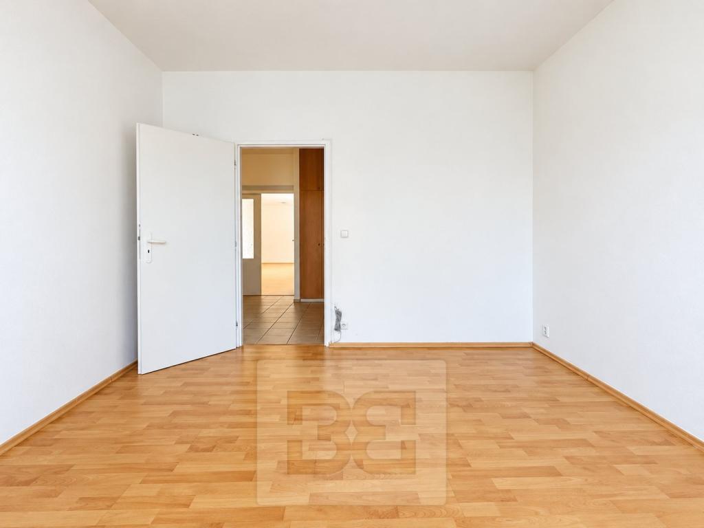 Pronájem bytu 2+kk 69 m2, Zlín – náhled fotky 16