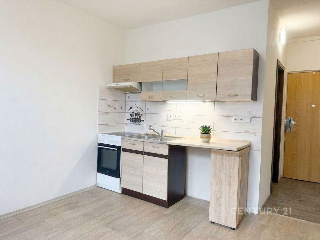 Pronájem bytu 2+kk 37 m2
