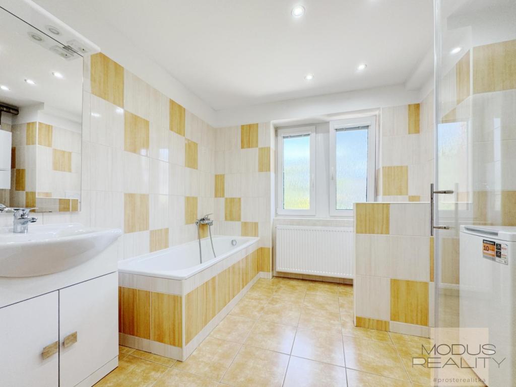 Pronájem bytu 2+1 56 m2