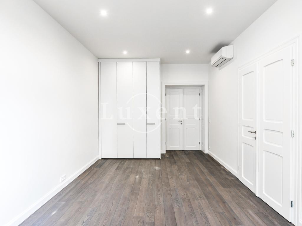 Pronájem bytu 4+kk 137 m2, Praha – náhled fotky 8