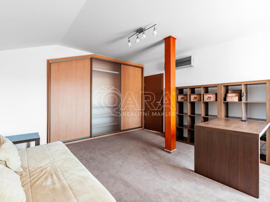 Pronájem bytu 4+kk 230 m2, Beroun – náhled fotky 20