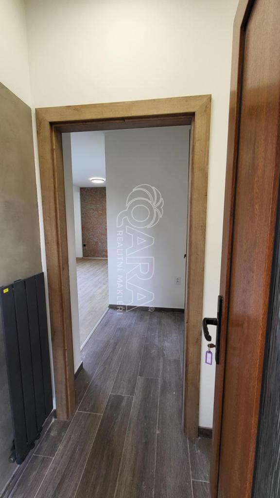 Pronájem bytu 1+kk 30 m2, Přerov nad Labem – náhled fotky 6