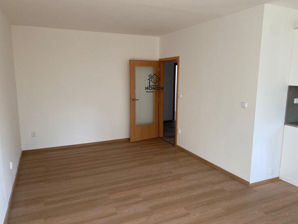 Pronájem bytu 3+kk 61 m2, Praha – náhled fotky 5