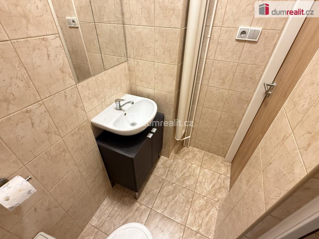 Prodej bytu 1+kk 29 m2, Kladno – náhled fotky 9