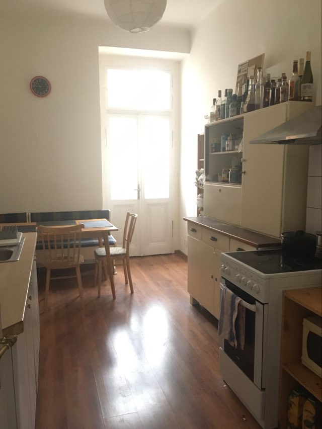 Spolubydleni bytu celý pokoj 13 m2