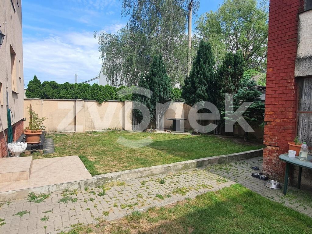 Listing 4