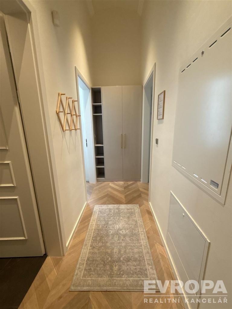 Pronájem bytu 2+kk 38 m2