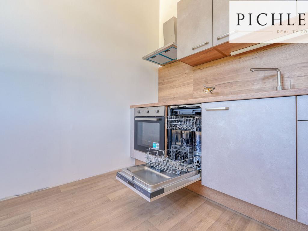 Pronájem bytu 1+kk 35 m2