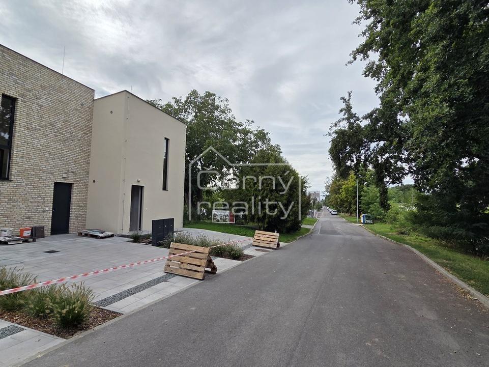 Prodej domu 55 m2, Pardubice – náhled fotky 22