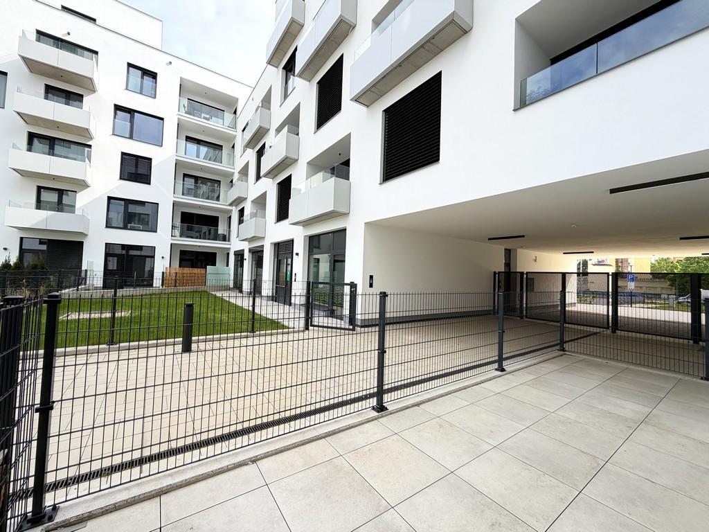 Prodej bytu 2+kk 83 m² – pohled 5