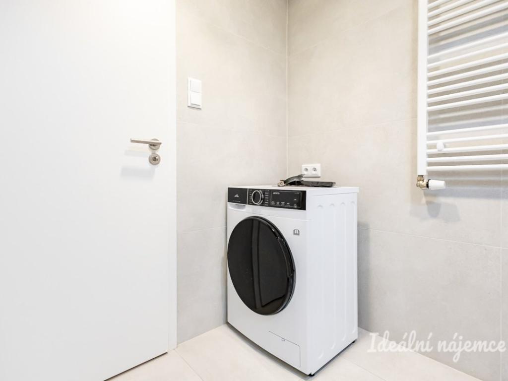 Pronájem bytu 1+kk 39 m2